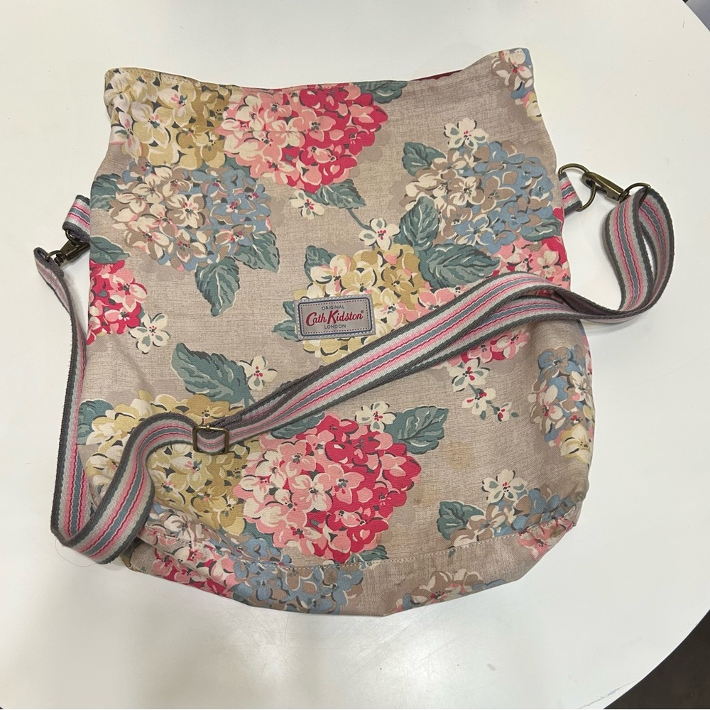 Cath Kidston reversible, Floral Shoulder Bag. NWOT